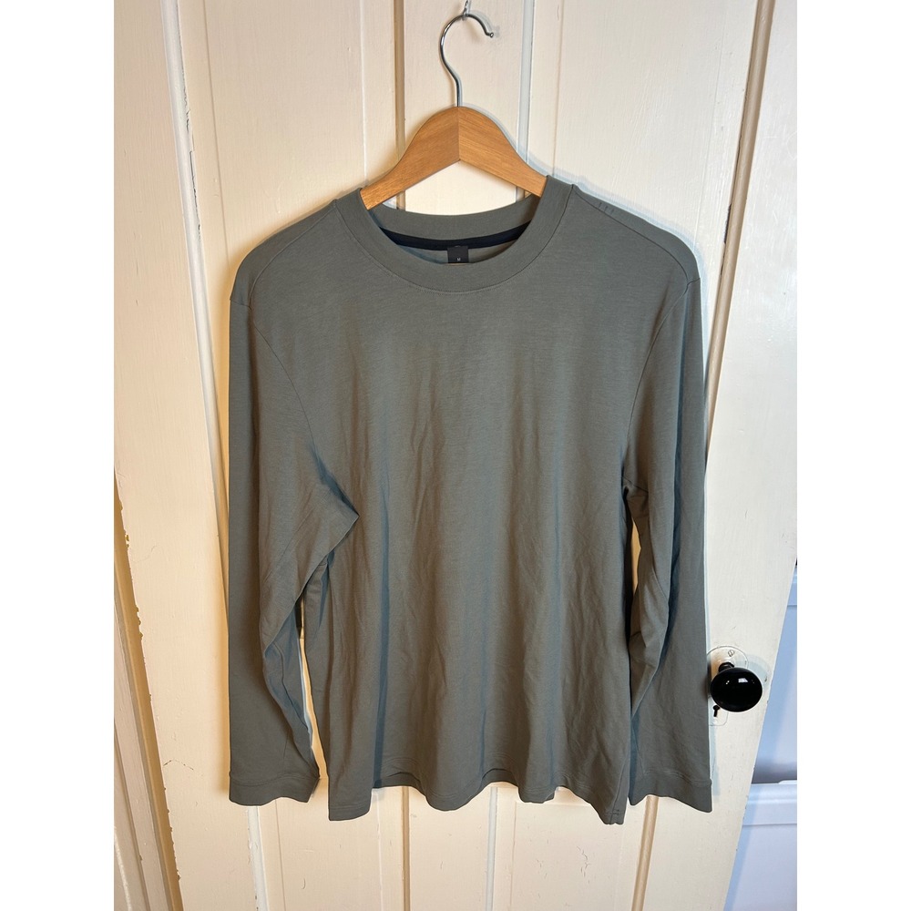 Lululemon Zeroed In Long Sleeve Shirt Sage Green Mens Size M LM3F93S